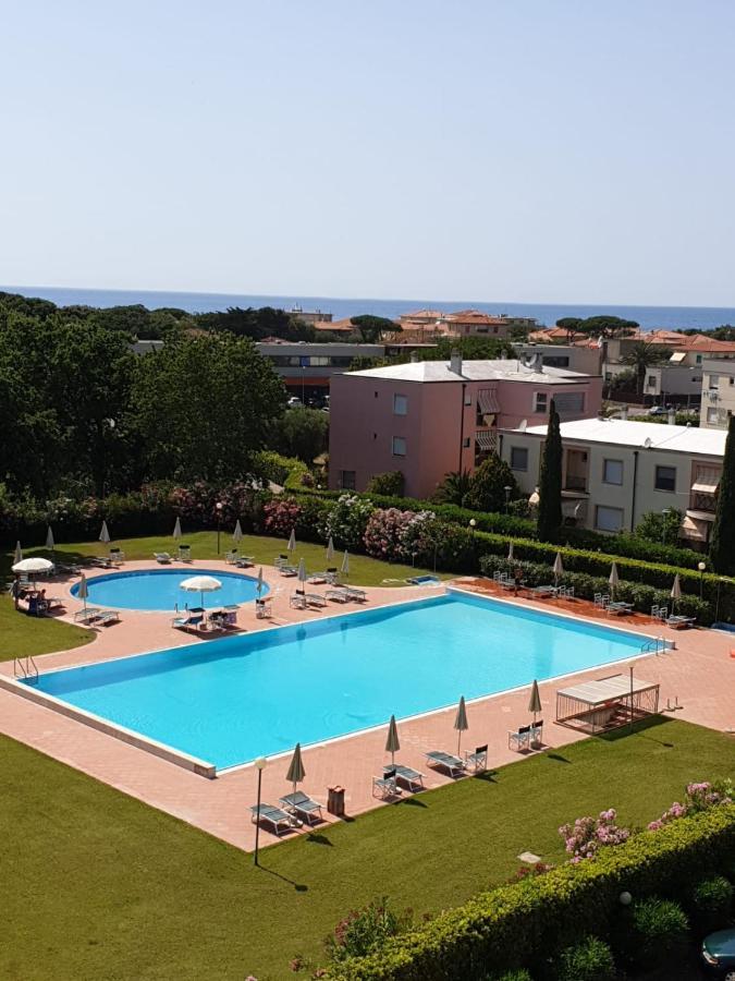 Appartamento Santa Costanza Con Piscina Сан-Винченцо Экстерьер фото