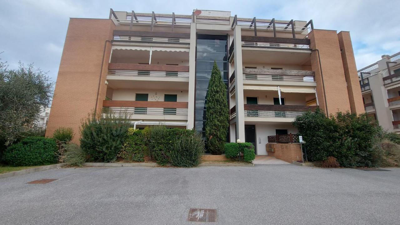 Appartamento Santa Costanza Con Piscina Сан-Винченцо Экстерьер фото